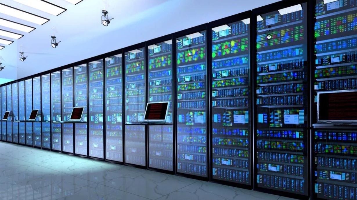 Không chỉ dừng lại ở nhu cầu điện năng lớn, các trung tâm dữ liệu còn đòi hỏi nguồn điện ổn định và có khả năng vận hành liên tục. Ảnh minh họa