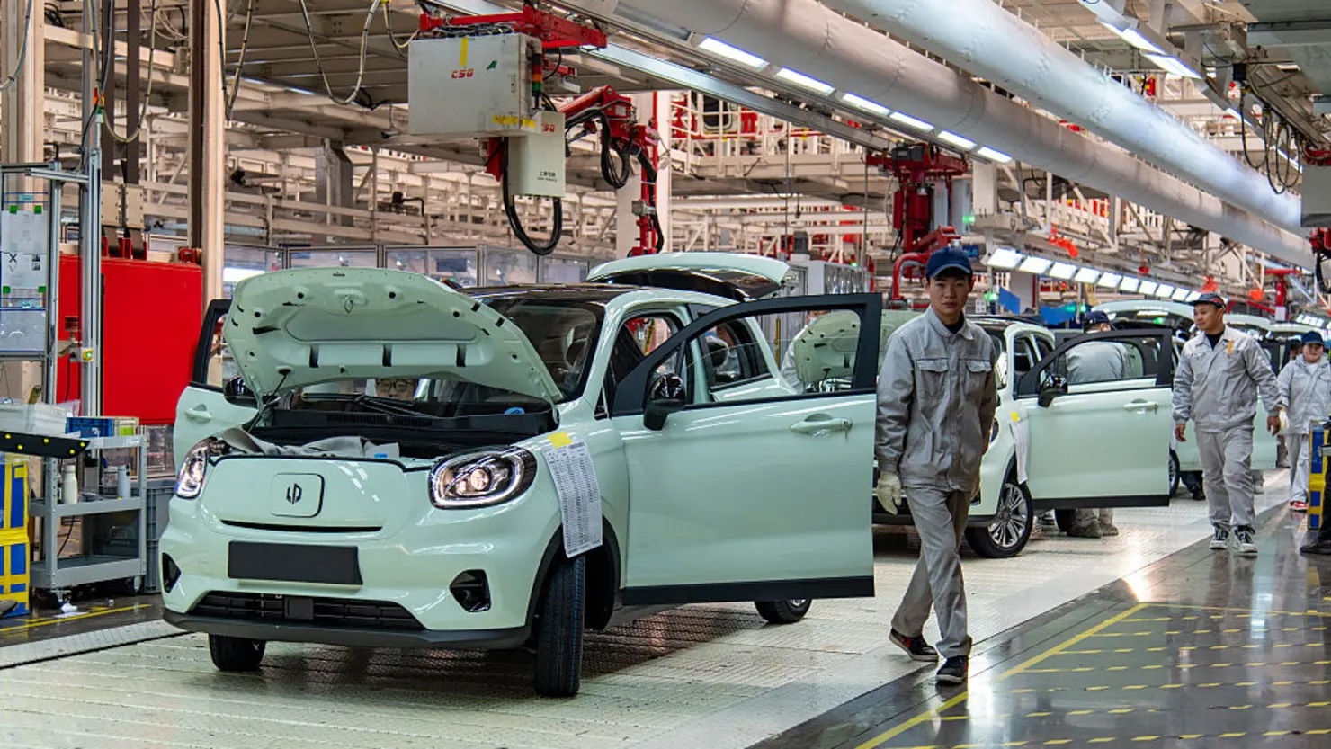 Vì sao thuế quan không thể chặn bước xe điện Trung Quốc ở Châu Âu?