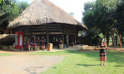 Trải nghiệm giá trị văn hóa bản địa tại “Ngôi làng chung” của người dân tộc thiểu số Việt Nam