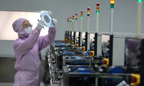 Xuất khẩu chip của Trung Quốc tăng gần 73%