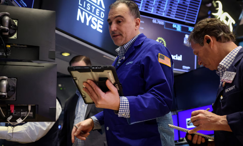 Chứng khoán Mỹ đảo chiều xanh rực, giá dầu trượt về 90 USD/thùng sau phát biểu của Tổng thống Trump