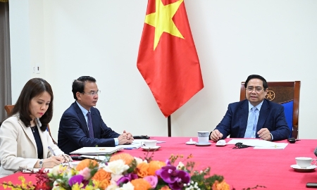 Thủ tướng Phạm Minh Chính điện đàm với lãnh đạo Qatar và UAE: Thúc đẩy đối thoại hoà bình, tăng cường hợp tác năng lượng