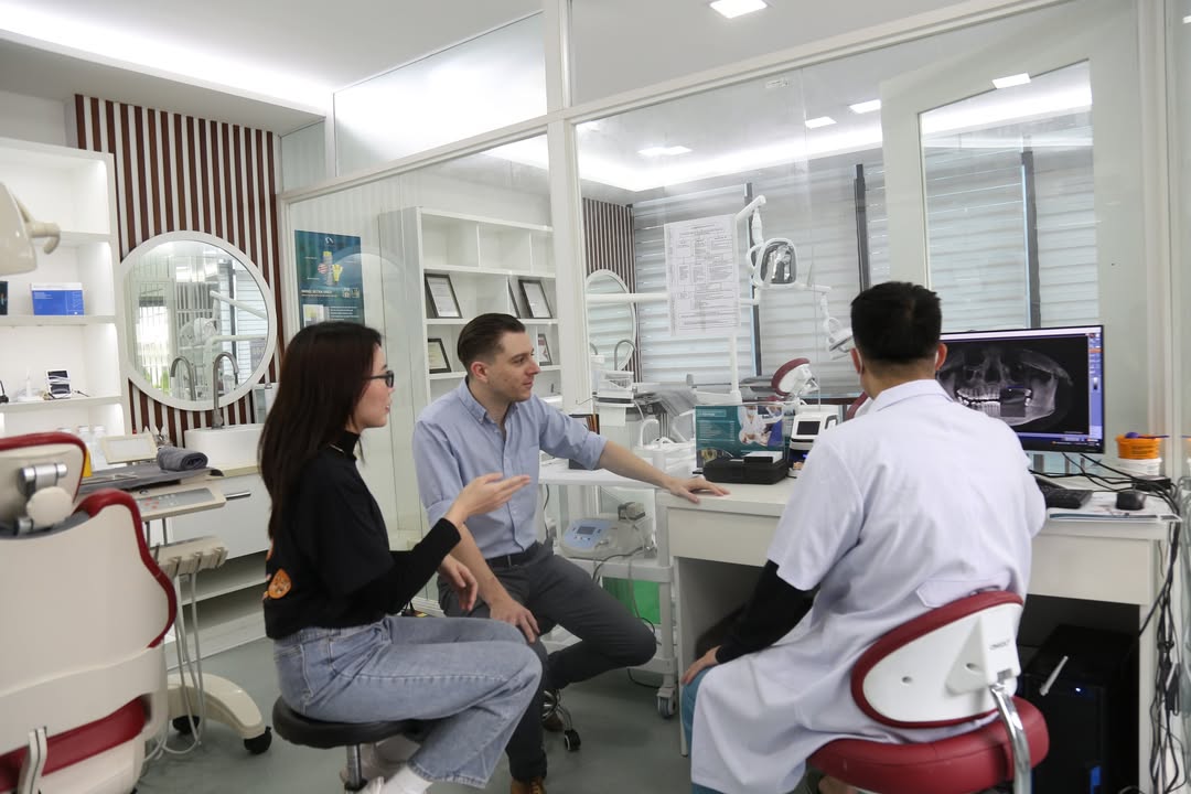 Việt Nam đang sở hữu lợi thế cạnh tranh về chi phí điều trị hợp lý cùng với năng lực chuyên môn y khoa ngày càng được cải thiện.