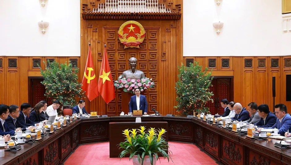 Thủ tướng Phạm Minh Chính chủ trì họp Tổ công tác bảo đảm an ninh năng lượng. Ảnh: TTXVN