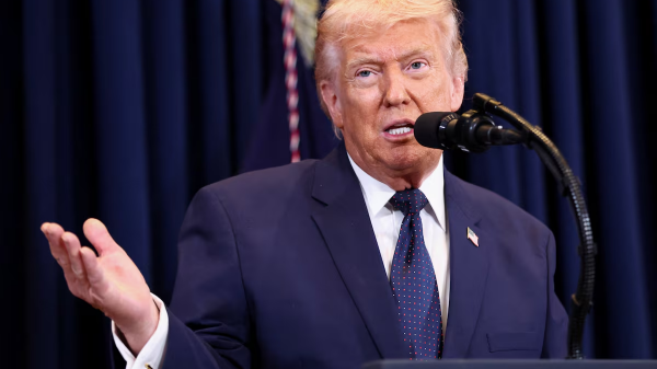 Giá dầu lao dốc 10% sau khi Tổng thống Trump cảnh báo Iran, chứng khoán châu Á hồi mạnh