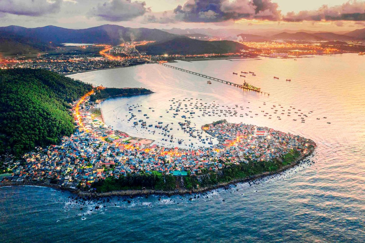 Luật hướng tới hình thành khuôn khổ pháp lý thống nhất, chuyên ngành và có tính hệ thống cho quản lý, khai thác, sử dụng tài nguyên và không gian biển, bảo vệ môi trường, hệ sinh thái biển và hải đảo. Ảnh minh họa