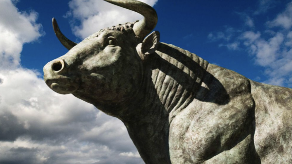 Chuyên gia: Khi bất định qua đi, dòng vốn sẽ quay lại dồi dào, chứng khoán vẫn tăng trưởng hai con số 