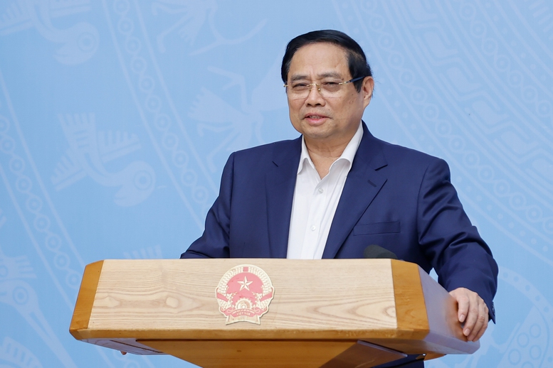 Thủ tướng Phạm Minh Chính phát biểu kết luận Hội nghị về tình hình phát triển kinh tế bạc trên thế giới và thích ứng chính sách, chiến lược của Việt Nam - Ảnh: VGP