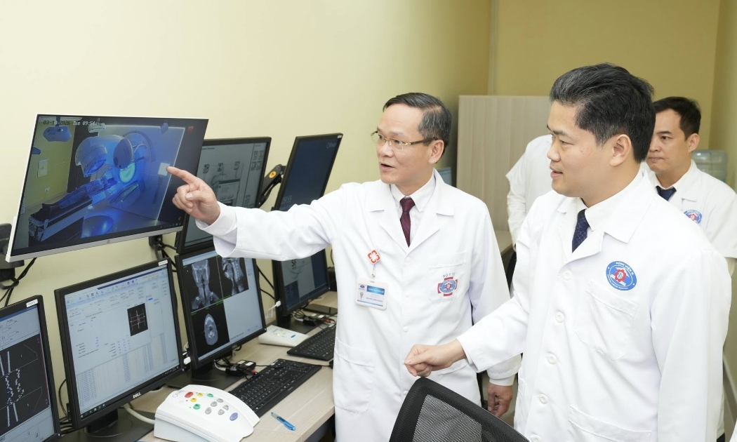 Bệnh viện Việt thêm nhiều “vũ khí” hiện đại điều trị ung thư