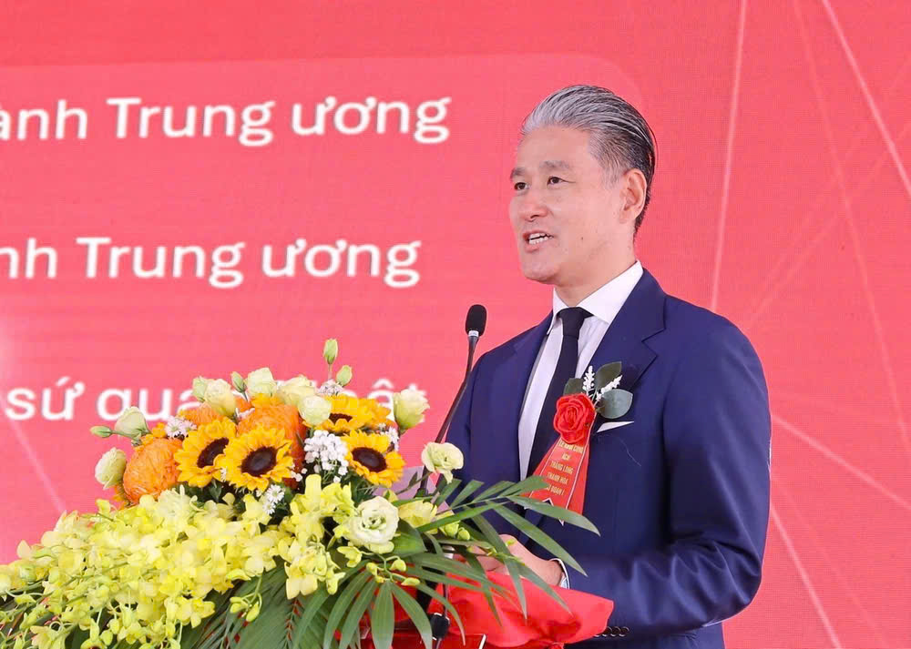 Ông Kenta Kawanabe, Tổng Giám đốc các khu công nghiệp Thăng Long tại Việt Nam, Tập đoàn Sumitomo phát biểu tại lễ khởi công. (ảnh: Minh Hiếu)