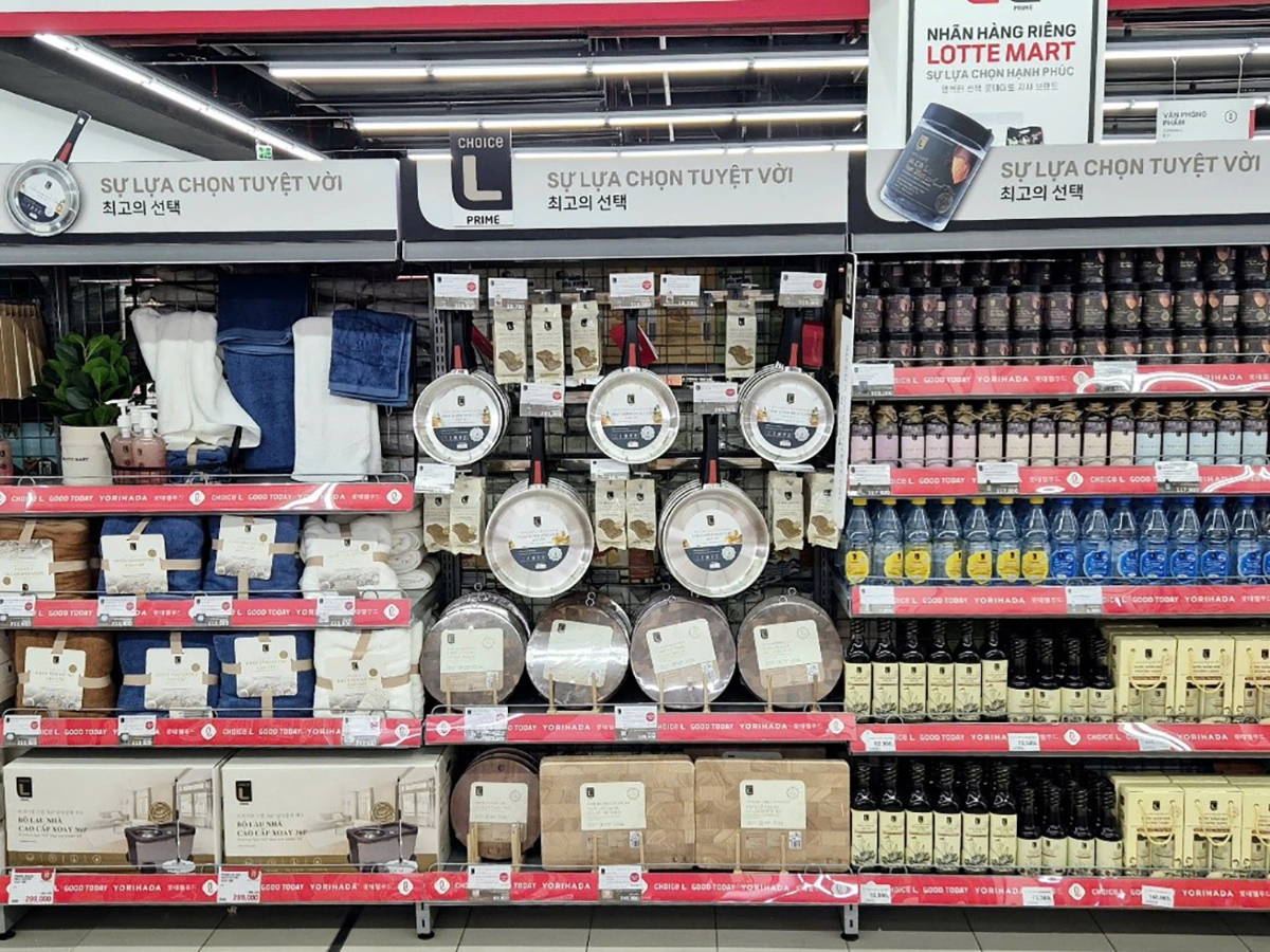 Hàng nhãn riêng trải dài từ&nbsp;đồ gia dụng, giấy vệ sinh, chất tẩy rửa, đồ dùng nhà bếp, mỹ phẩm đến thực phẩm, quần áo...