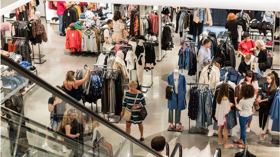 khả năng sinh lời của tập đoàn lại cải thiện khi hãng tăng giá sản phẩm