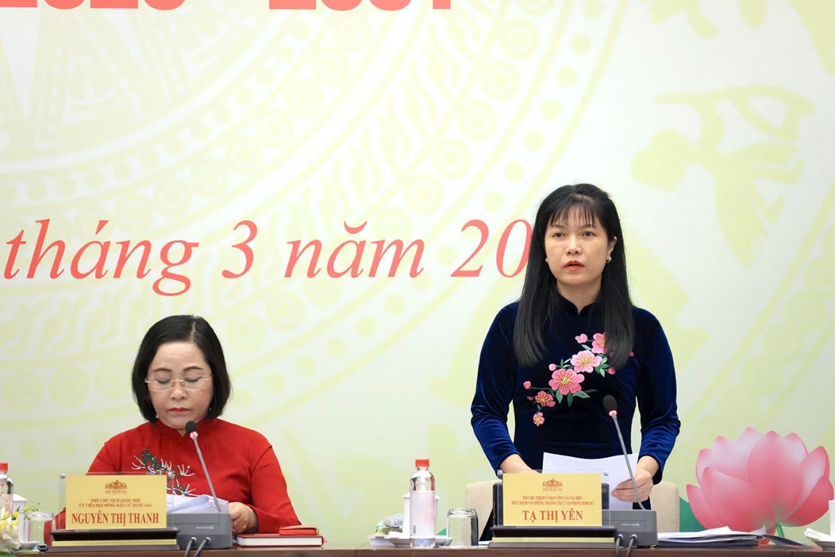 Bà Tạ Thị Yên, Phó Chủ nhiệm Ủy ban Công tác đại biểu, Phó Chánh Văn phòng Thường trực Hội đồng Bầu cử Quốc gia, Ủy viên Tiểu ban Nhân sự thuộc Hội đồng Bầu cử Quốc gia.