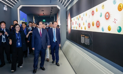 Việt Nam tiến tới xây dựng Luật Vũ trụ 