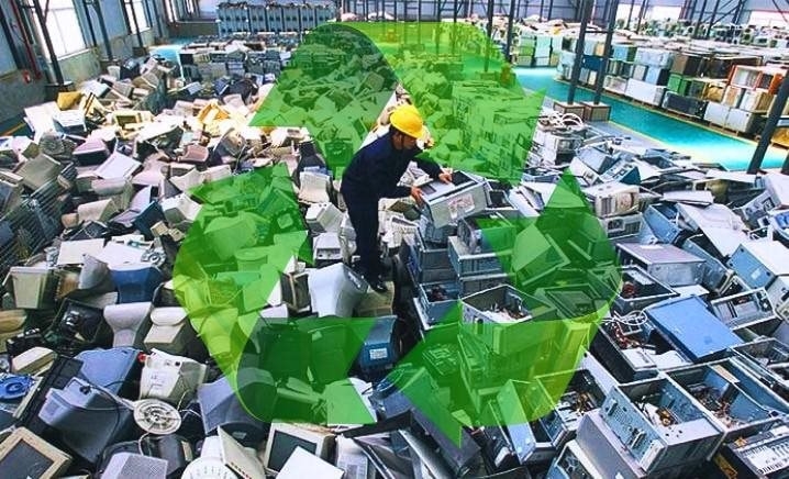 Các nhà sản xuất nhập khẩu sản phẩm điện, điện tử phải thực hiện trách nhiệm tái chế. Ảnh minh họa