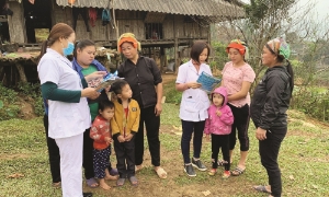 120.000 nhân viên y tế thôn, bản, tổ dân phố sắp được tăng tiền phụ cấp