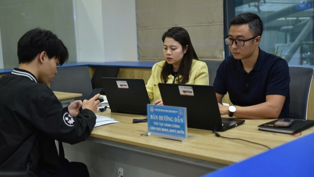 Hà Nội thực hiện 10 thủ tục về bảo hiểm toàn trình từ 16/3