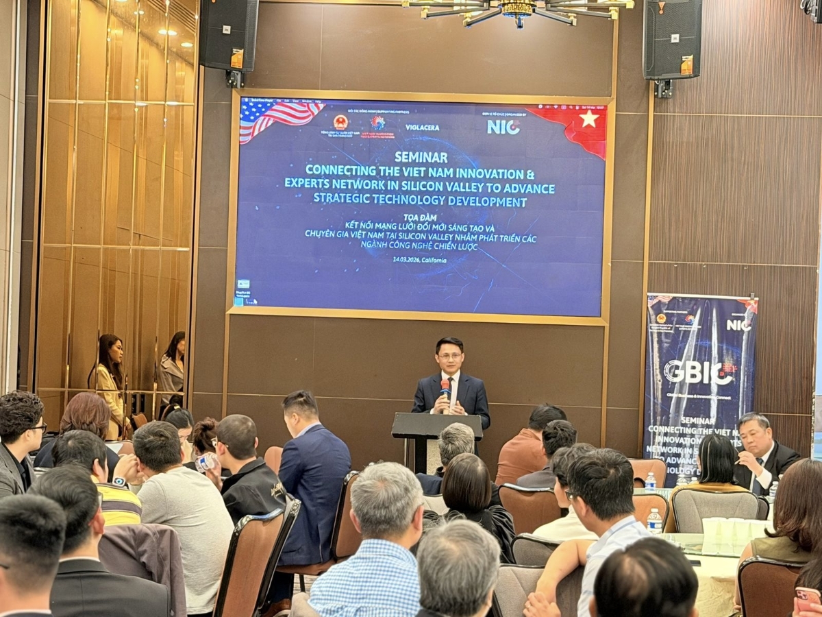 Ông Võ Xuân Hoài, Phó Giám đốc Trung tâm Đổi mới sáng tạo Quốc gia (NIC), phát biểu tại tọa đàm. (Ảnh: Bộ Tài chính)