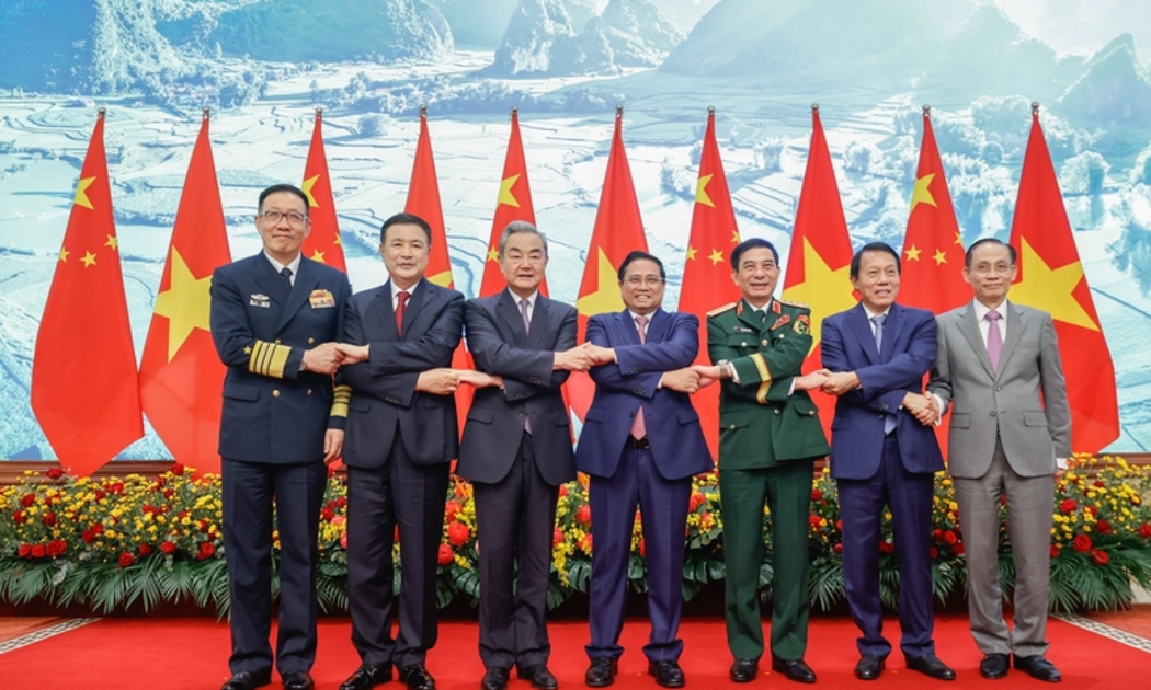 Thủ tướng Chính phủ Phạm Minh Chính tiếp Bộ trưởng Ngoại giao Trung Quốc Vương Nghị, Bộ trưởng Công an Trung Quốc Vương Tiểu Hồng, Bộ trưởng Quốc phòng Trung Quốc Đổng Quân - Ảnh: VGP