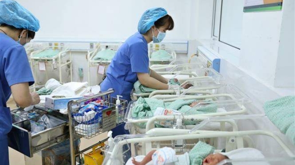 Đề xuất hỗ trợ 2 triệu đồng cho mỗi phụ nữ sinh đủ 2 con trước 35 tuổi