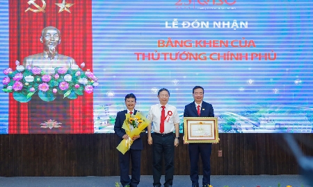 Công viên phần mềm Quang Trung vinh dự nhận Bằng khen của Thủ tướng Chính phủ, chiều 16/3.