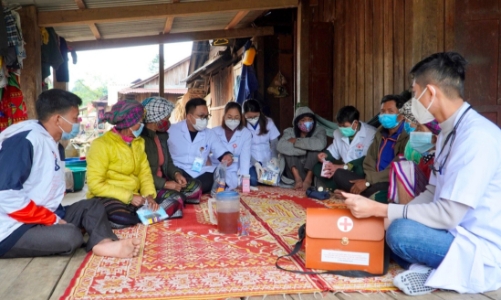 Đề xuất tăng mức phụ cấp hàng tháng với nhân viên y tế thôn, bản, tổ dân phố 