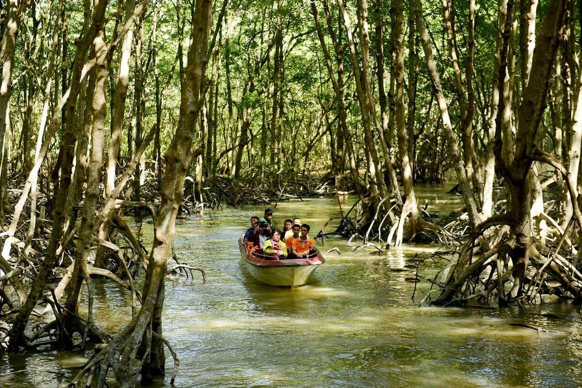 UBND TP.HCM cũng vừa phê duyệt Đề án du lịch sinh thái, nghỉ dưỡng, giải trí rừng phòng hộ Cần Giờ đến năm 2030.