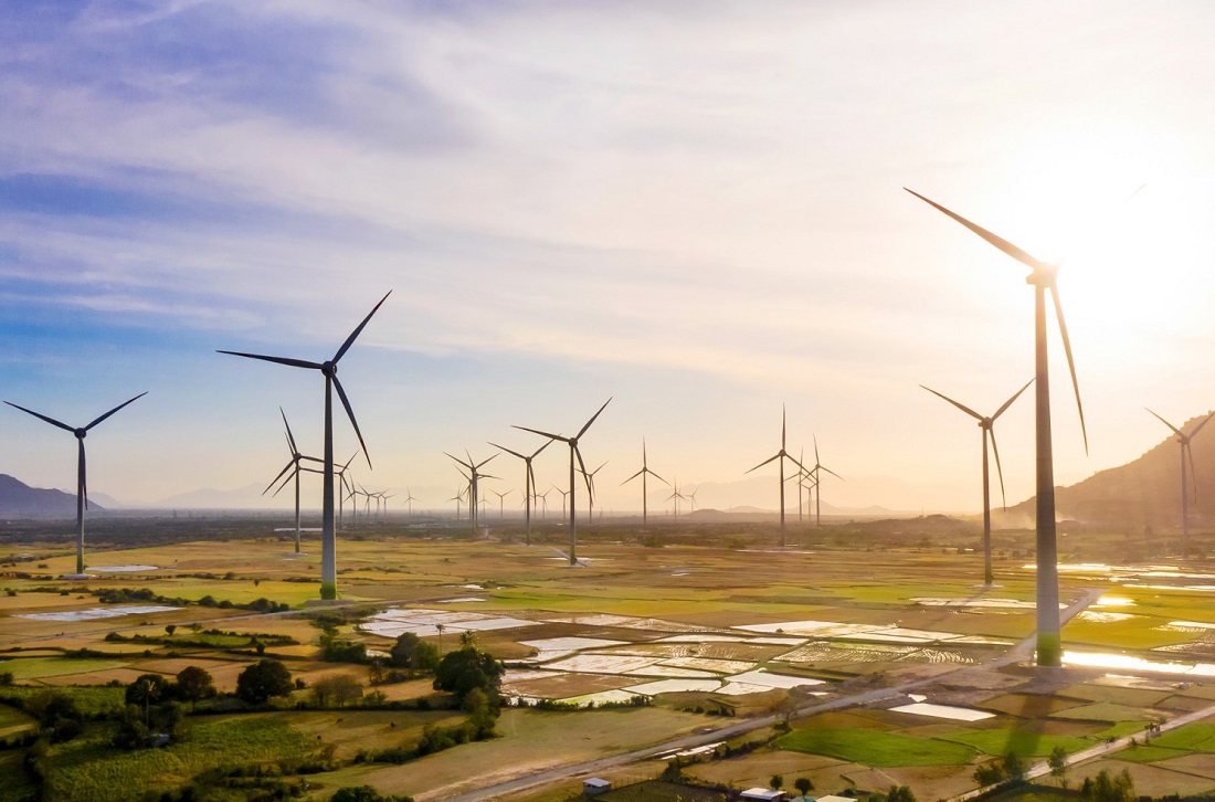 Bộ Công Thương yêu cầu khẩn trương xử lý dứt điểm các vấn đề liên quan đến cơ chế FIT. Ảnh minh họa.