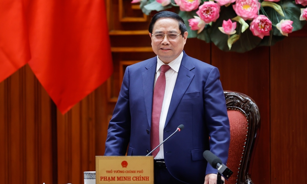 Thủ tướng Phạm Minh Chính nhấn mạnh phương châm “nắm chắc tình hình, phản ứng linh hoạt, hành động kịp thời, hiệu quả rõ nét” bảo đảm an ninh năng lượng, xăng dầu. Ảnh: VGP.