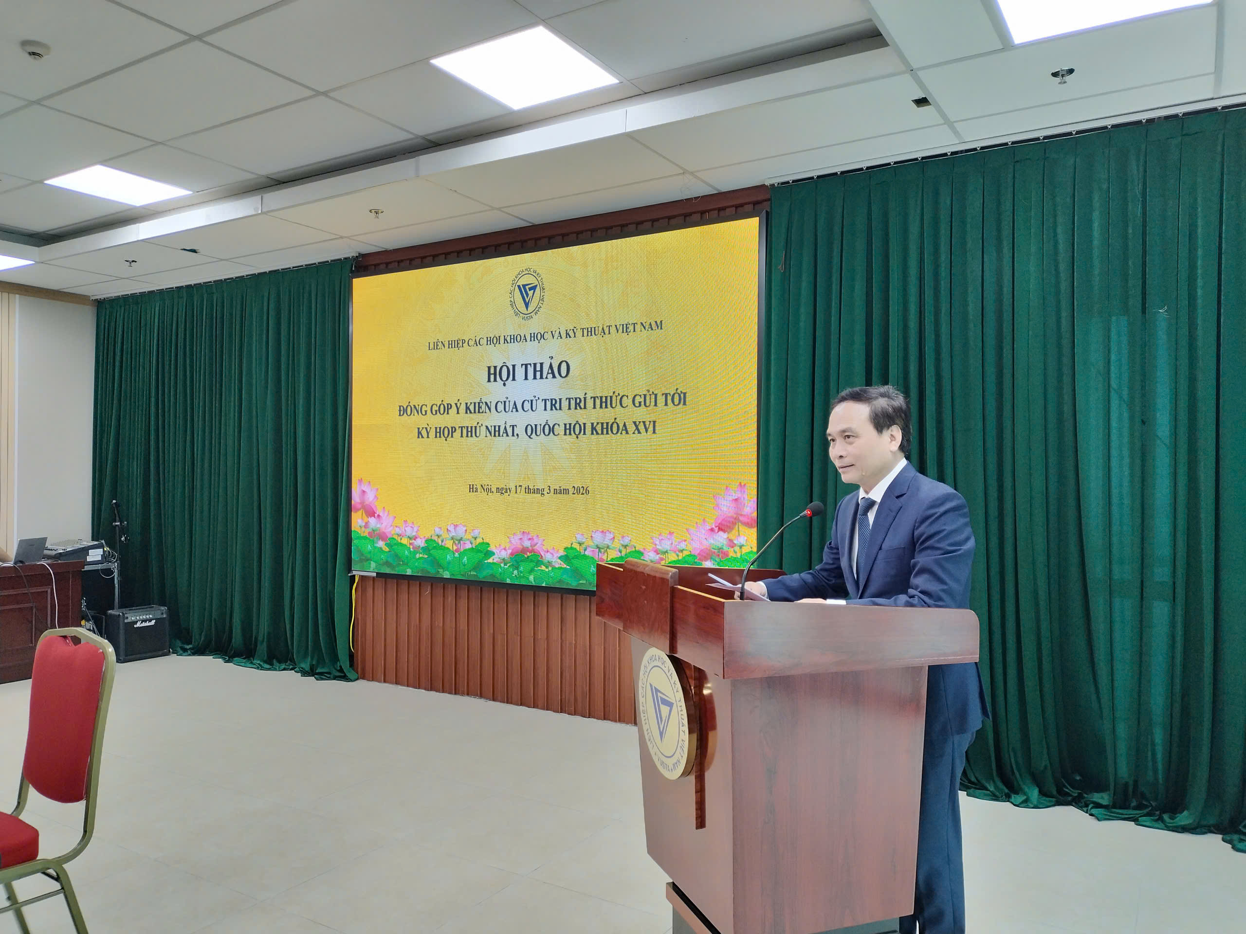 PGS.TS. Phạm Ngọc Linh, Phó Chủ tịch Liên hiệp các Hội Khoa học và Kỹ thuật Việt Nam phát biểu tại hội thảo.