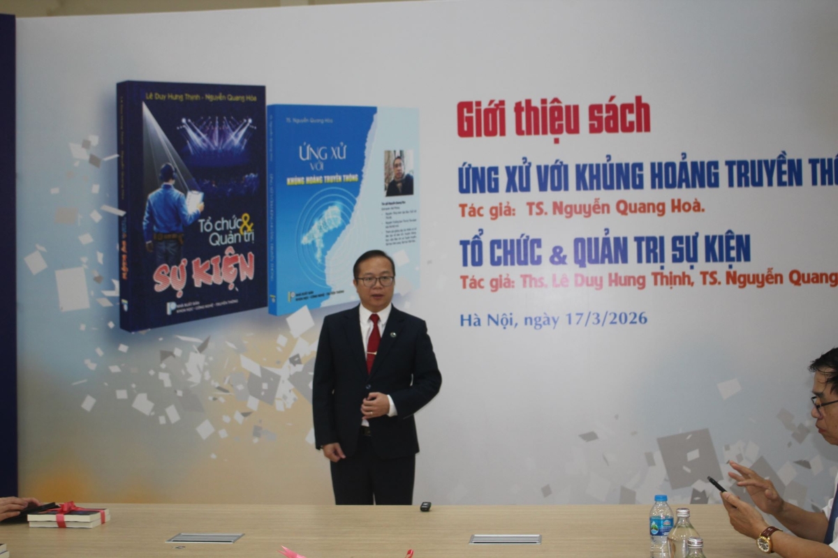 PGS.TS. Nguyễn Hữu Cương:&nbsp;nhu cầu nhân lực truyền thông trong doanh nghiệp đang gia tăng mạnh mẽ. Ảnh: Chu Khôi.