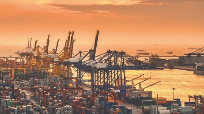 PM urges stronger measures to boost exports in 2026