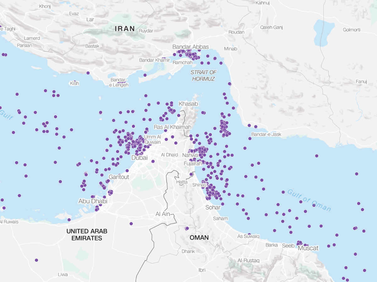 Tàu chở dầu và hàng hóa khác được phát hiện ở khu vực eo biển Hormuz trong vòng 24 giờ tại thời điểm ngày 16/3/2026 - Nguồn: Kpler/CNN.