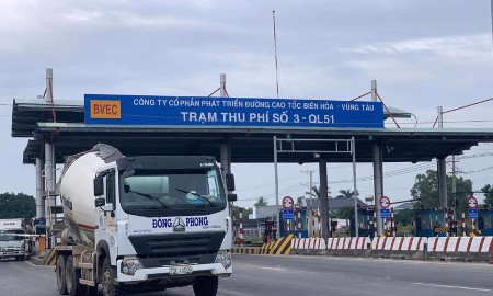 Trạm thu phí T3 trên Quốc lộ 51 (đã được tháo dỡ).