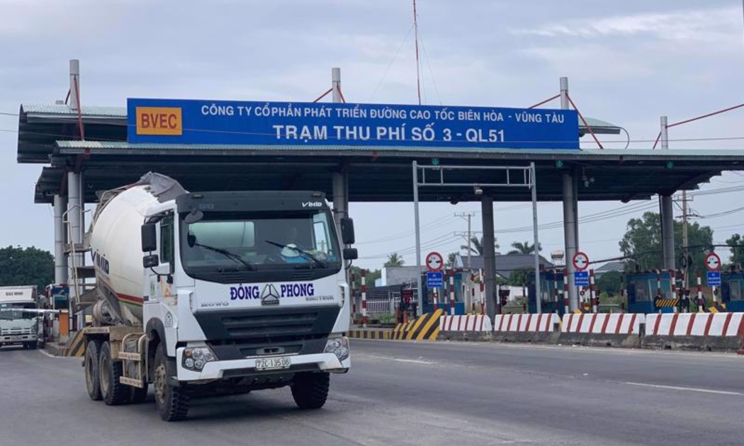 Trạm thu phí T3 trên Quốc lộ 51 (đã được tháo dỡ).