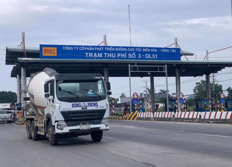Trạm thu phí T3 trên Quốc lộ 51 (đã được tháo dỡ).