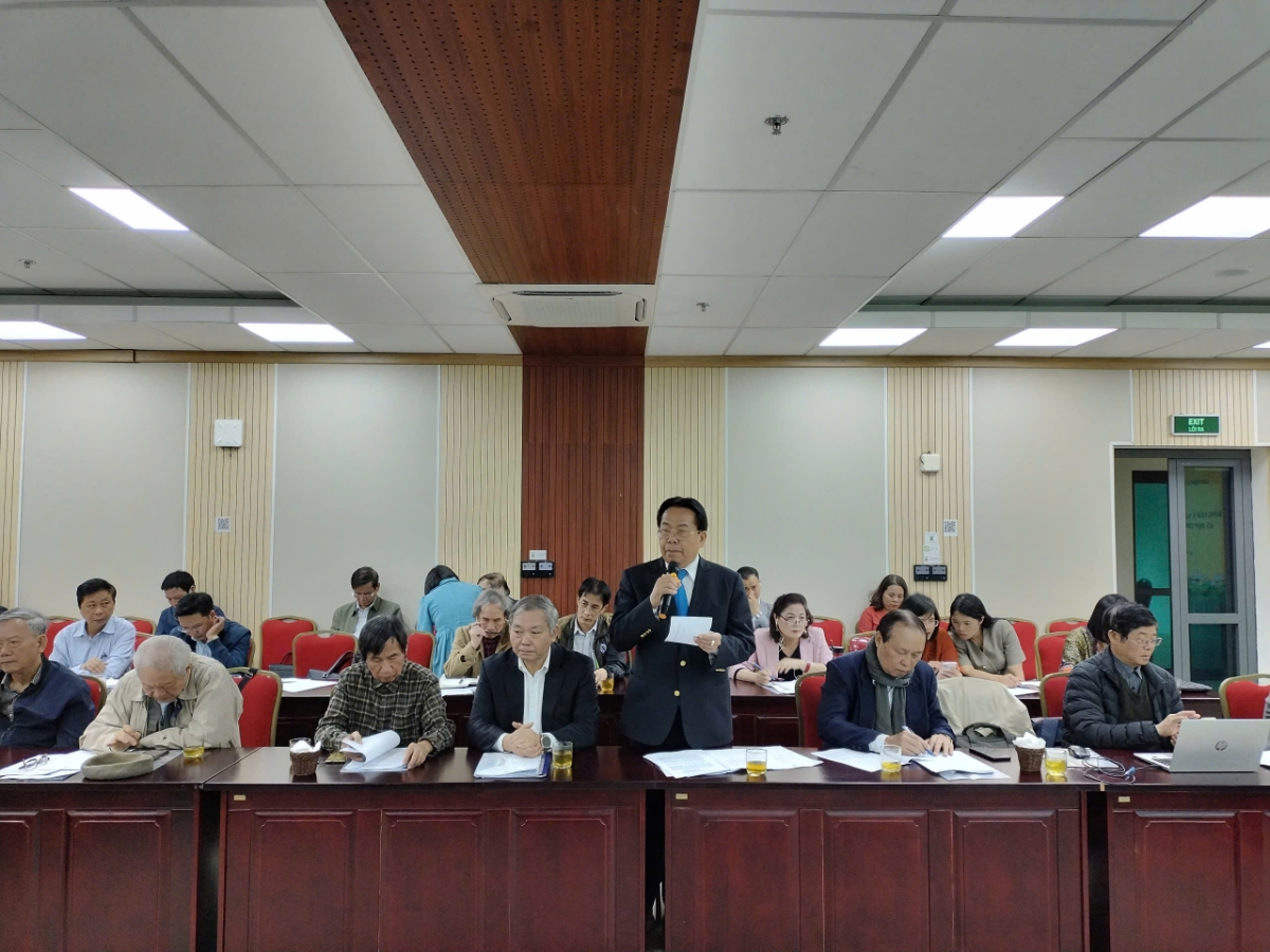 TSKH. Nghiêm Vũ Khải, nguyên Thứ trưởng Bộ Khoa học và Công nghệ, nguyên Phó Chủ tịch VUSTA tham gia đóng góp ý kiến.