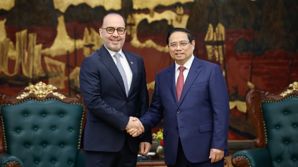 Thủ tướng Phạm Minh Chính đề nghị Qatar sớm triển khai các thỏa thuận hợp tác năng lượng