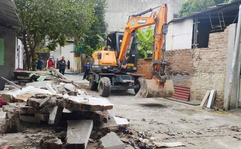 Trong hơn 1 năm, cả nước đã xử lý gần 9.000 vụ vi phạm đất đai với số tiền xử phạt gần 147 tỷ đồng. Ảnh minh họa