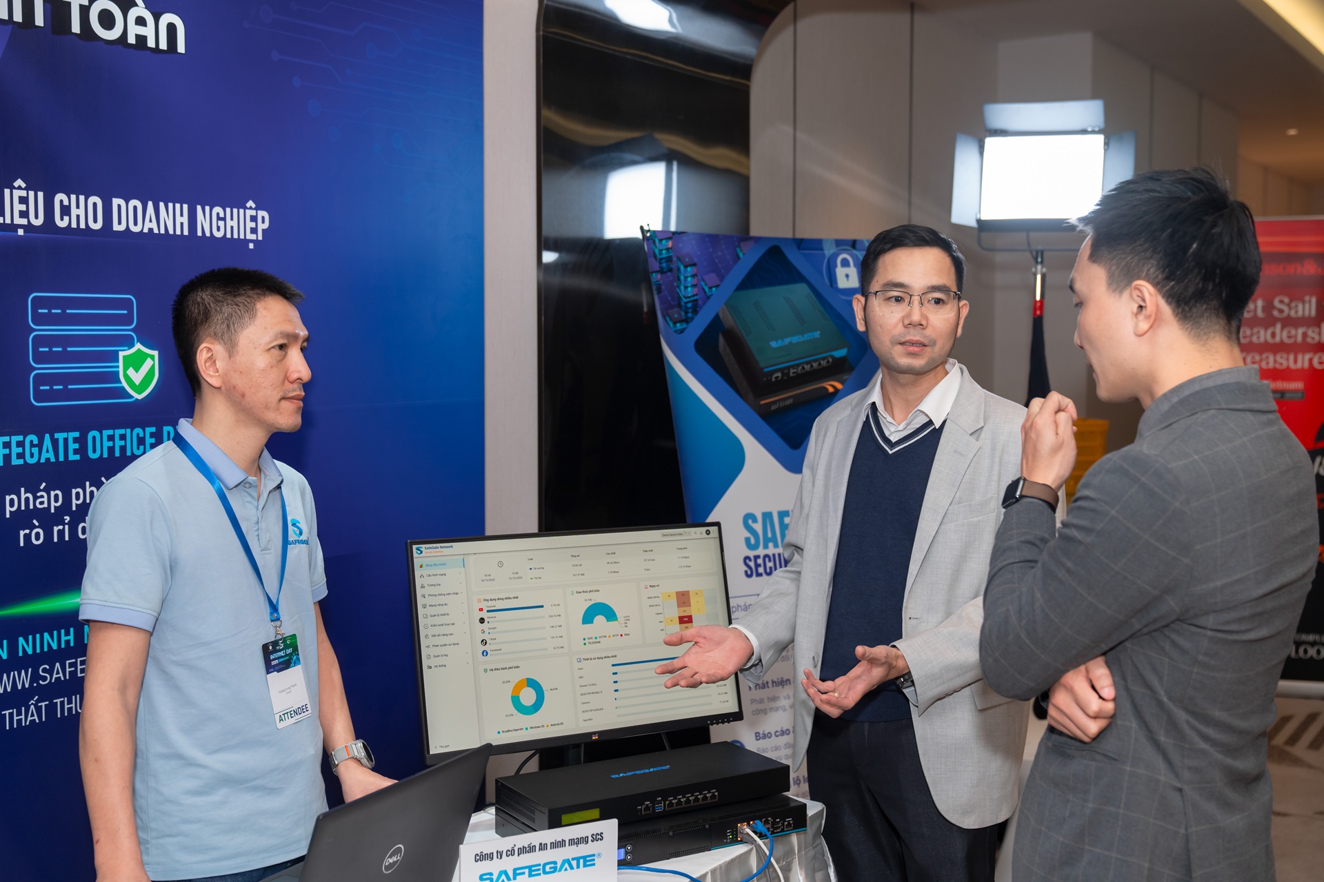 Các chuyên gia an ninh mạng cho rằng trước những thay đổi của công nghệ, doanh nghiệp buộc phải điều chỉnh cách tiếp cận trong bảo đảm an ninh mạng.