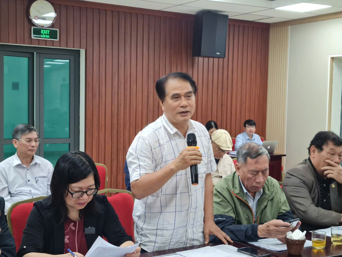 Ông Nguyễn Văn Vẻ, Hội nước và Môi trường Việt Nam phát biểu ý kiến góp ý.&nbsp;