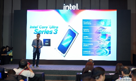 Giám đốc Quốc gia Intel tại Việt Nam Phùng Việt Thắng giới thiệu vi xử lý Intel Core Ultra series 3, ngày 17/3.