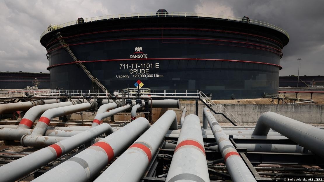Nhà máy lọc dầu Dangote thuộc sở hữu tư nhân tại Nigeria đang hoạt động hết công suất. Ảnh: Sodiq Adelakun/REUTERS