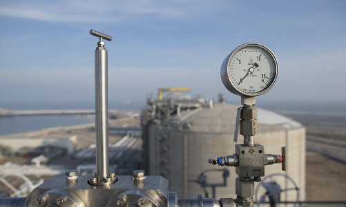 Giá dầu thô và khí đốt ở châu Âu tăng dữ dội sau khi nhà máy LNG của Qatar bị tấn công