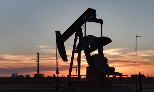 Mỹ tạm dừng đạo luật Jones Act để ổn định thị trường dầu