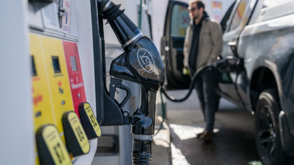 Giới chuyên gia bi quan về tác động của cú sốc giá dầu đến kinh tế Mỹ