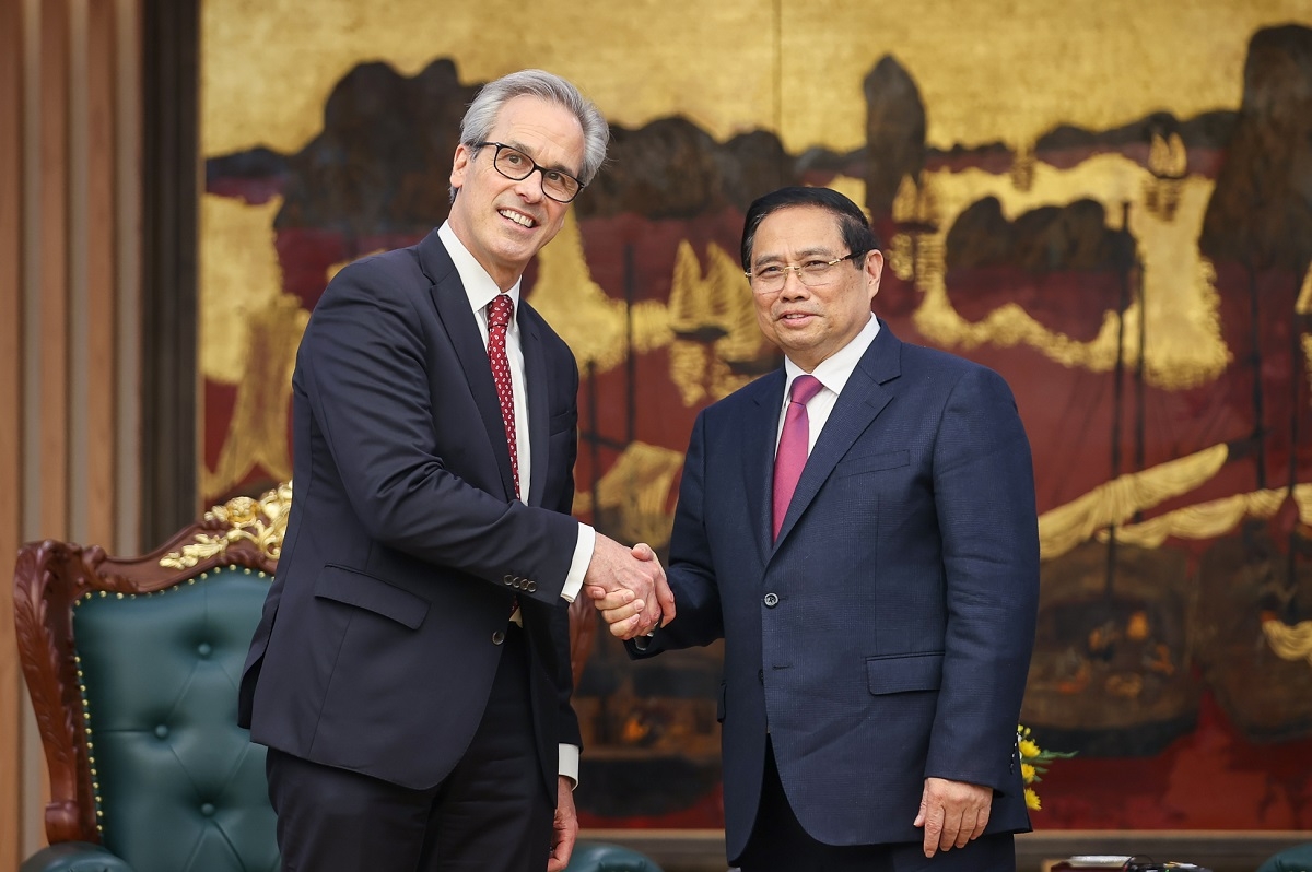 Thủ tướng Chính phủ Phạm Minh Chính tiếp xã giao ông Fernando Andresen Guimaraes, trưởng Đoàn Thanh tra của Ủy ban châu Âu. Ảnh VPG.
