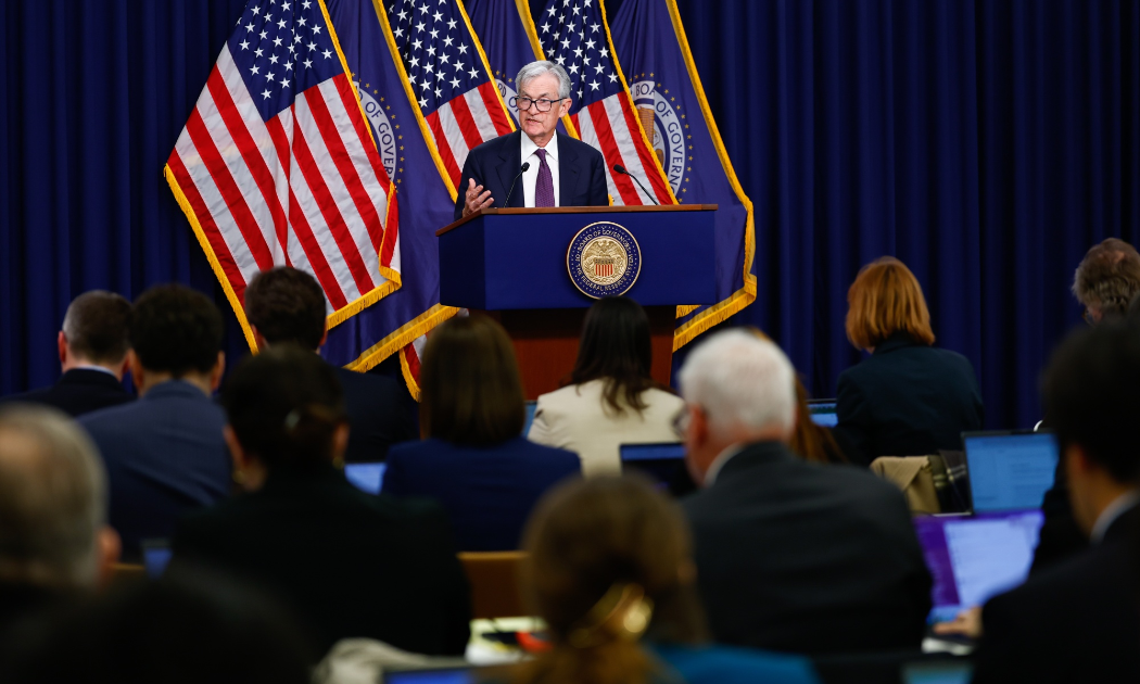 Fed giữ nguyên lãi suất, dự báo chỉ giảm một lần trong năm 2026