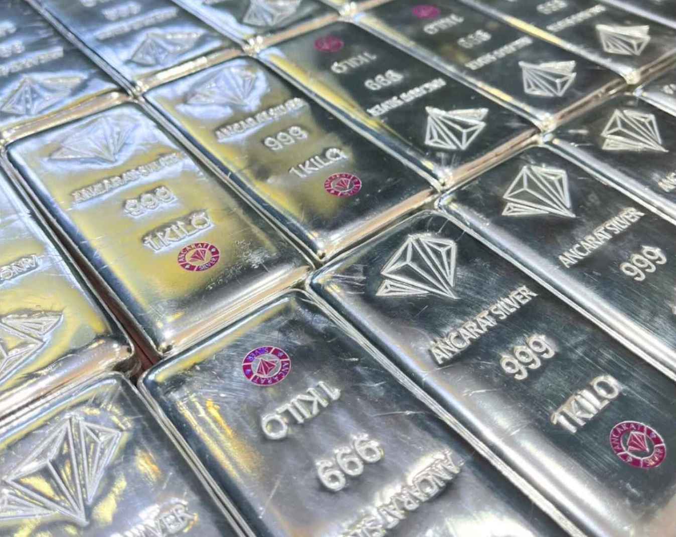 Xem xét niêm yết mặt hàng bạc trên Sở Giao dịch Hàng hóa Việt Nam. Ảnh minh họa.