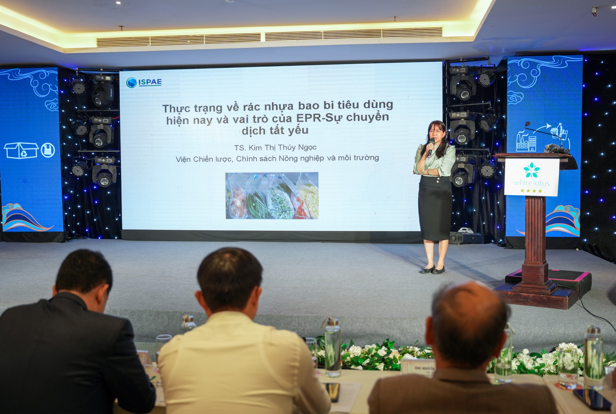 Các chuyên gia chia sẻ giải pháp giảm bao bì nhựa, thúc đẩy kinh tế tuần hoàn tại Huế.